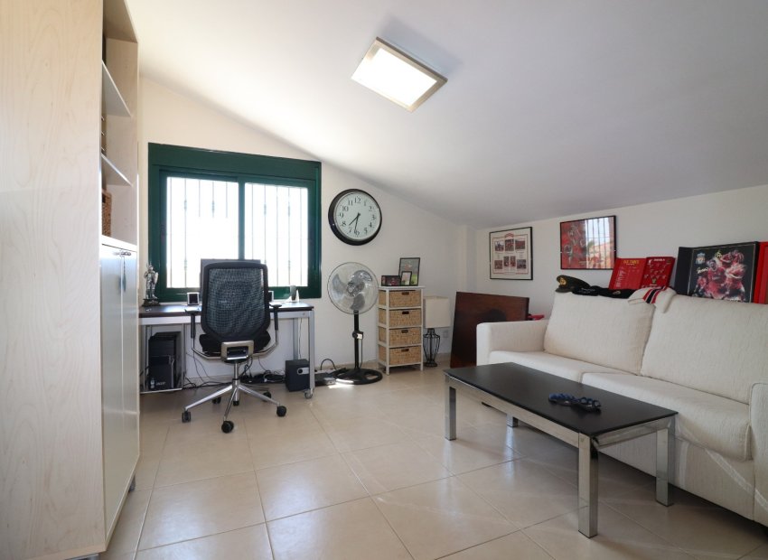 Reventa - Villa - Ciudad Quesada - La Fiesta