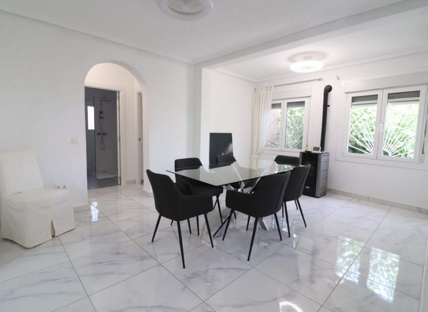 Reventa - Villa - Ciudad Quesada - La Fiesta