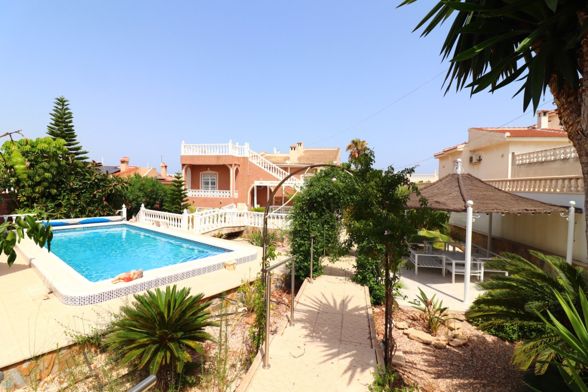Reventa - Villa - Ciudad Quesada - La Fiesta