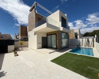 Reventa - Villa - Ciudad Quesada - La Laguna
