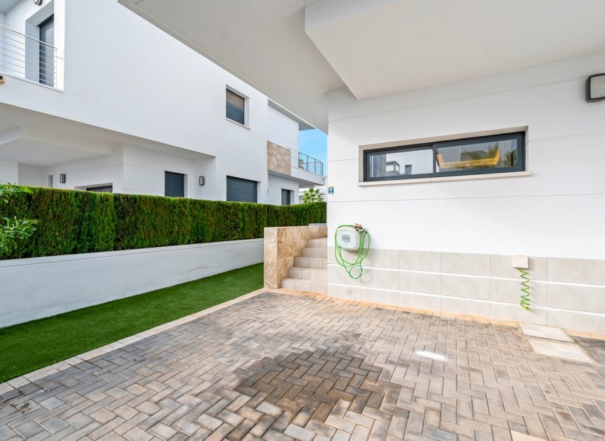 Reventa - Villa - Ciudad Quesada - Lo Marabú