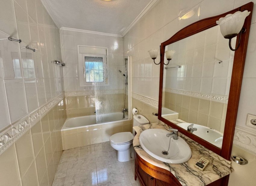 Reventa - Villa - Ciudad Quesada - Lo Pepin