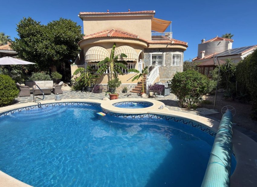 Reventa - Villa - Ciudad Quesada - Lo Pepin
