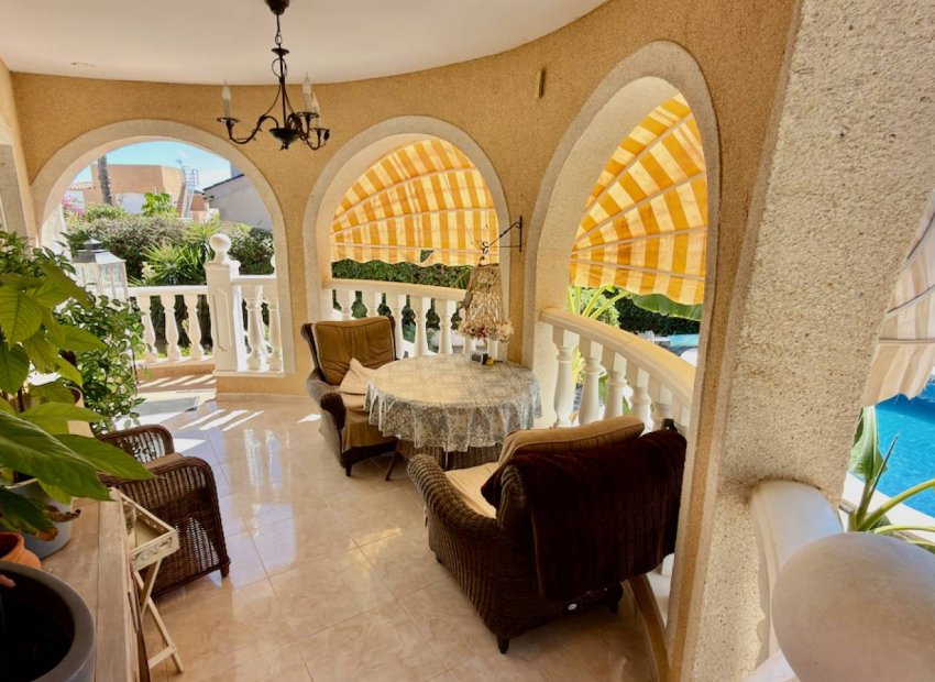 Reventa - Villa - Ciudad Quesada - Lo Pepin