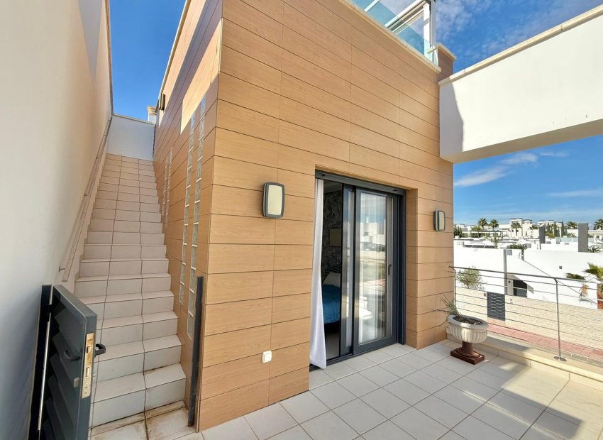 Reventa - Villa - Ciudad Quesada - Pueblo Bravo