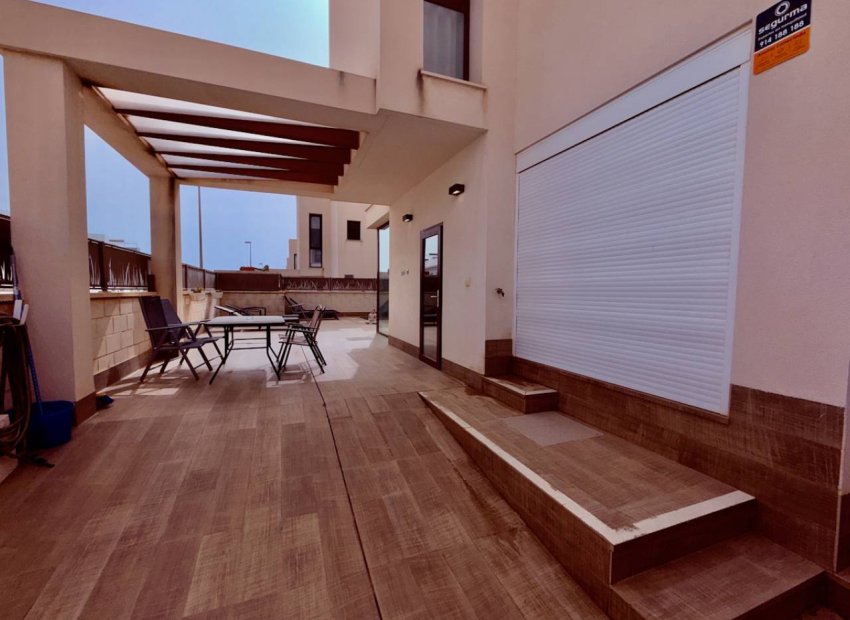 Reventa - Villa - Ciudad Quesada - Pueblo Bravo