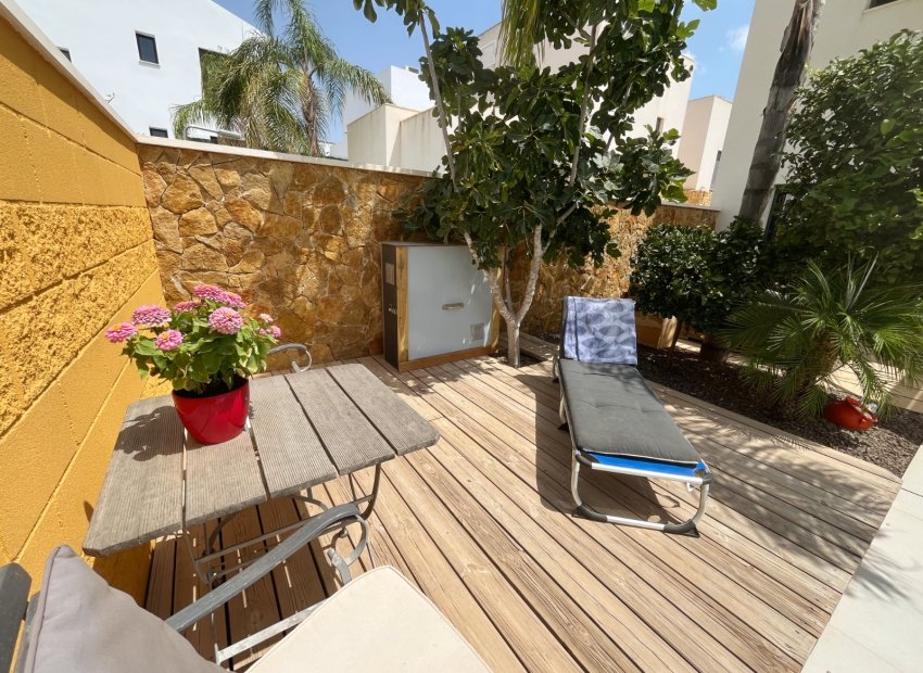 Reventa - Villa - Ciudad Quesada - Pueblo Bravo