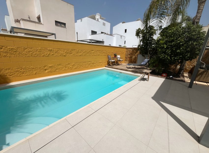 Reventa - Villa - Ciudad Quesada - Pueblo Bravo