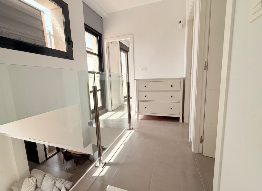 Reventa - Villa - Ciudad Quesada - Pueblo Bravo