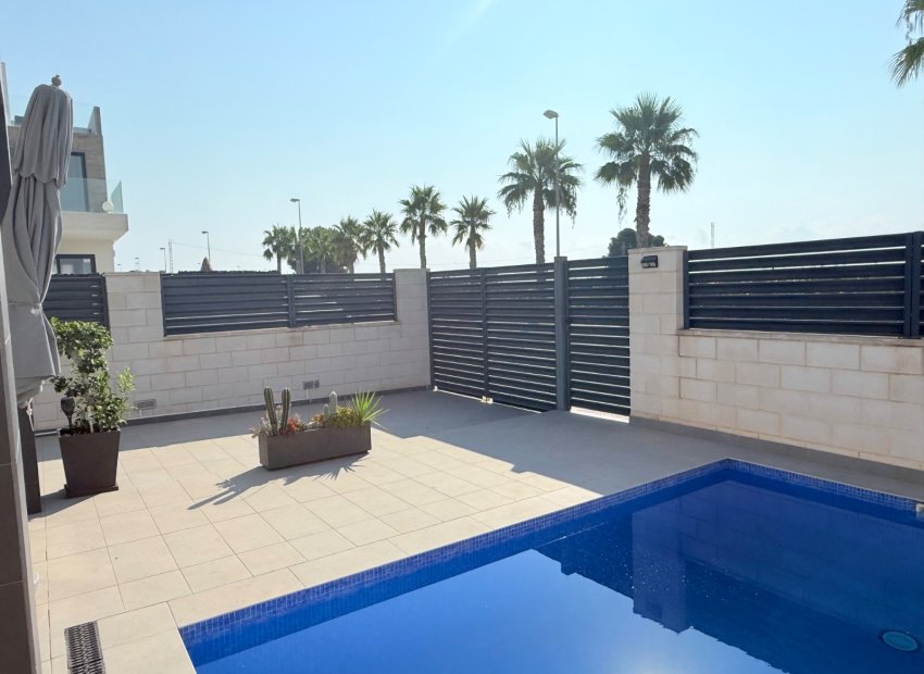 Reventa - Villa - Ciudad Quesada - Pueblo Bravo