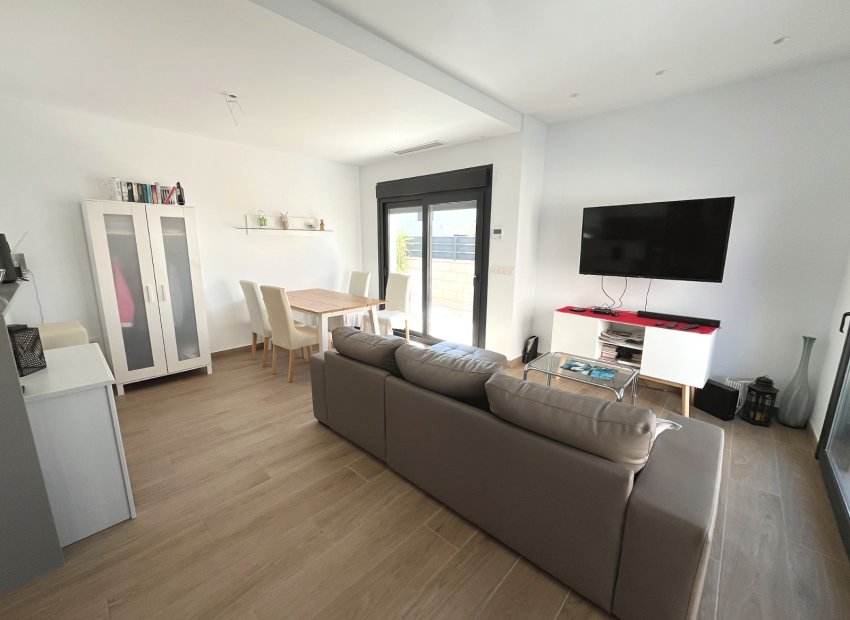 Reventa - Villa - Ciudad Quesada - Pueblo Bravo