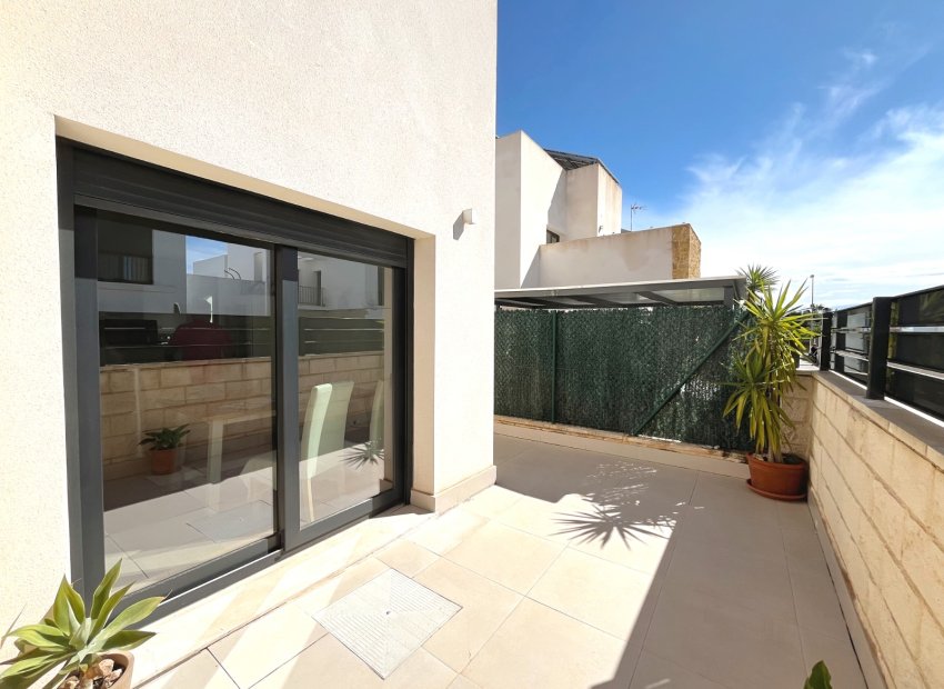 Reventa - Villa - Ciudad Quesada - Pueblo Bravo