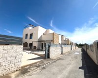 Reventa - Villa - Ciudad Quesada - Pueblo Bravo