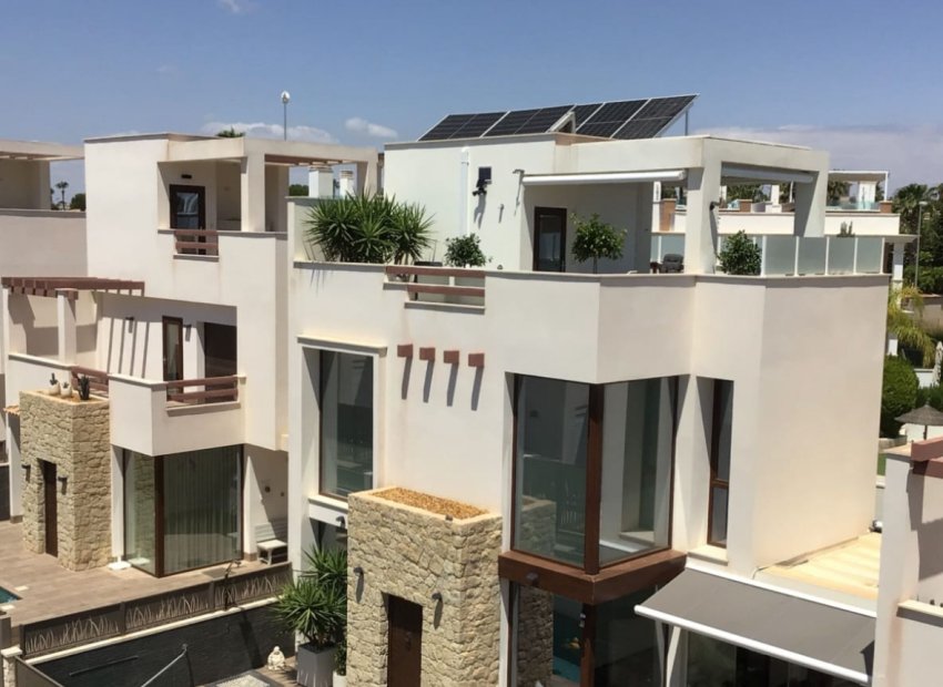 Reventa - Villa - Ciudad Quesada