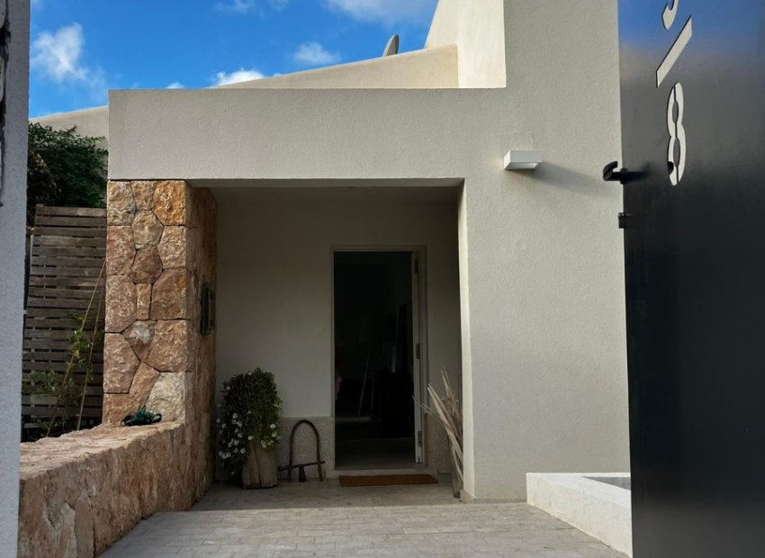 Reventa - Villa - COSTA DE LA CALMA - Calvià