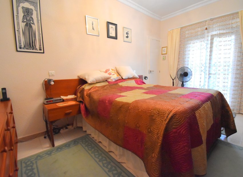 Reventa - Villa (detached) - Orihuela Costa - Los Balcones