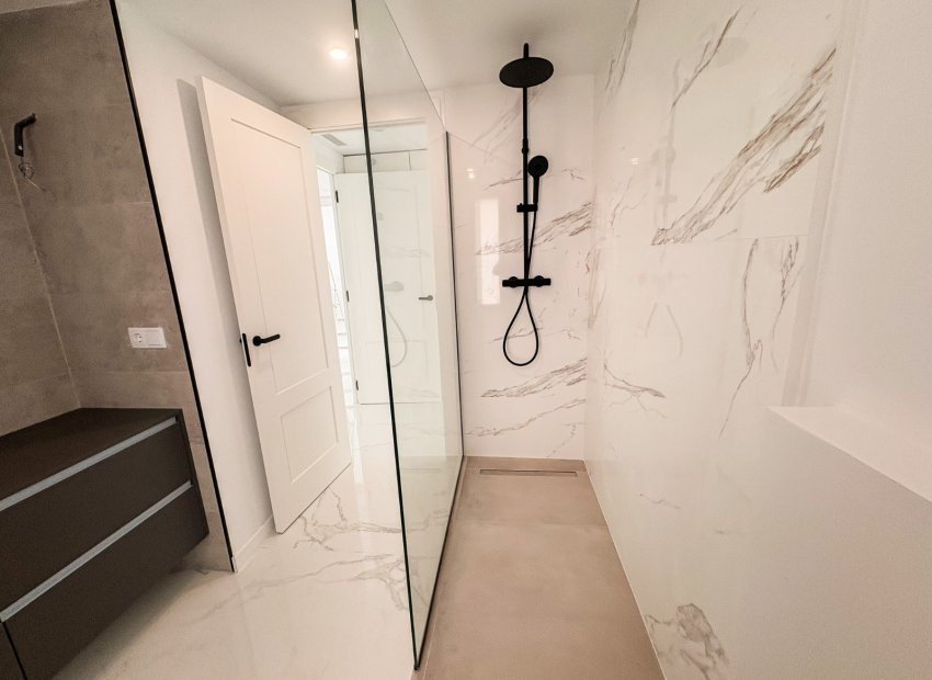 Reventa - Villa - El Campello - Coveta fuma