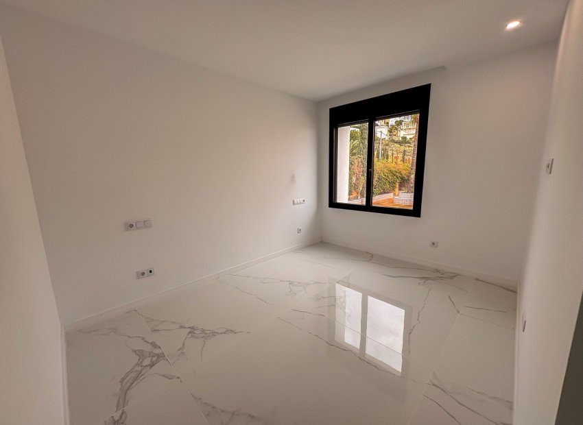 Reventa - Villa - El Campello - Coveta fuma