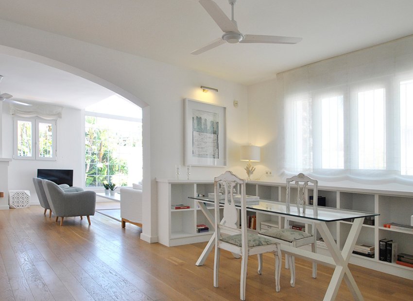 Reventa - Villa - Elche - La Marina