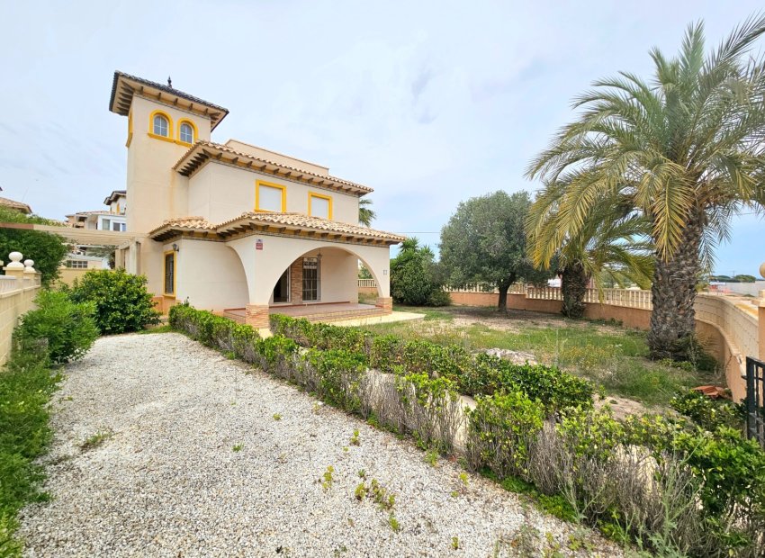 Reventa - Villa - Elche - La Marina