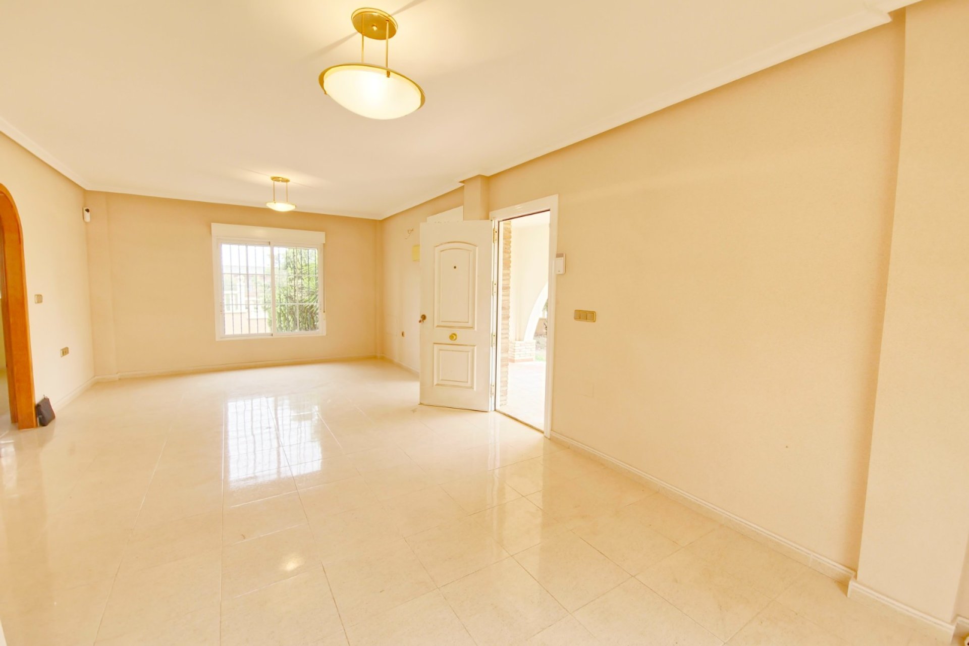 Reventa - Villa - Elche - La Marina