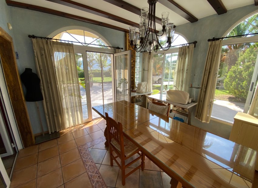 Reventa - Villa - Elda