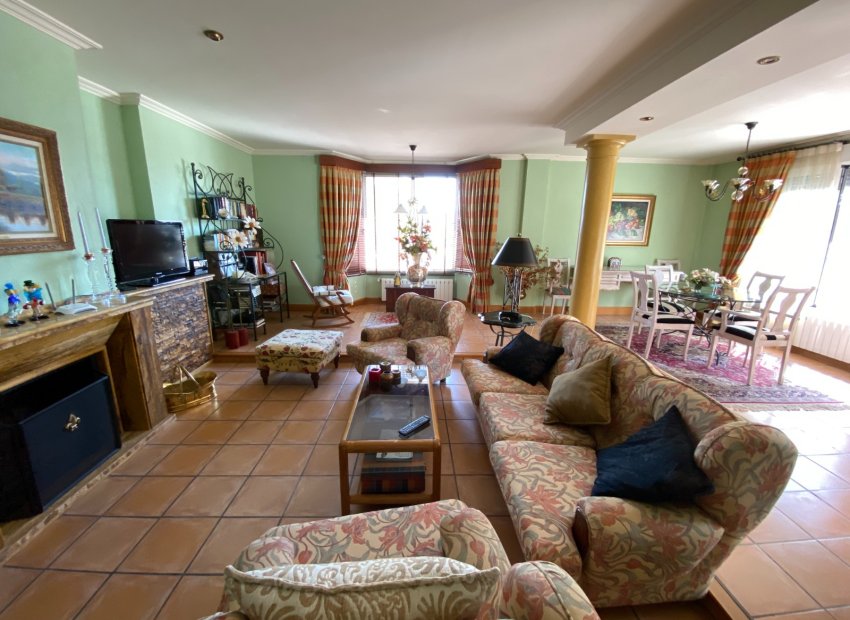 Reventa - Villa - Elda