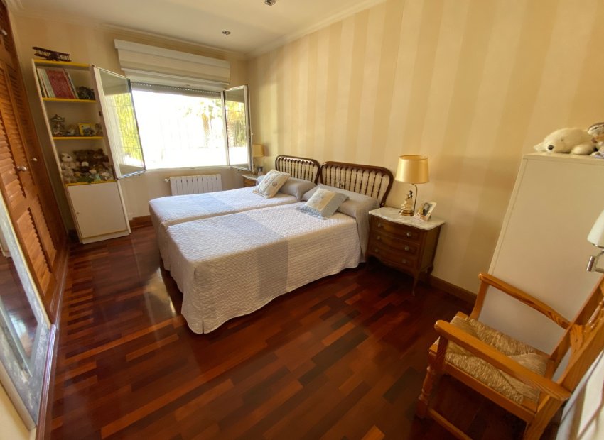 Reventa - Villa - Elda