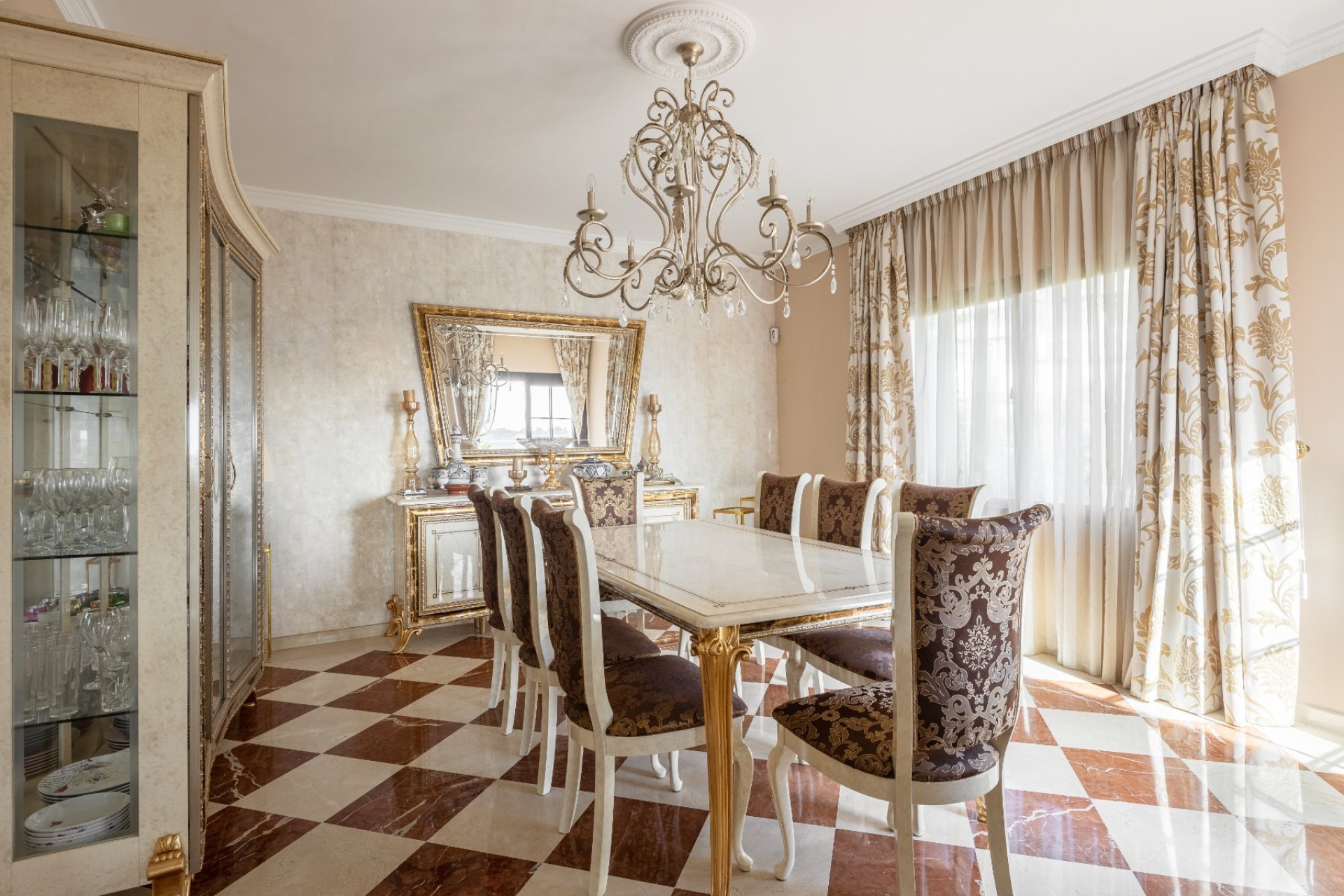 Reventa - Villa - Estepoa - El Paraíso