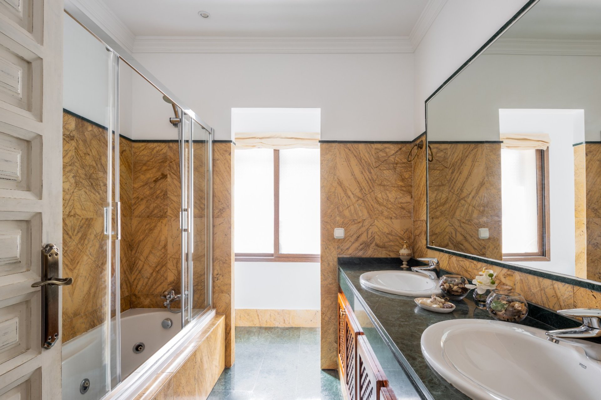 Reventa - Villa - Estepoa - El Paraíso