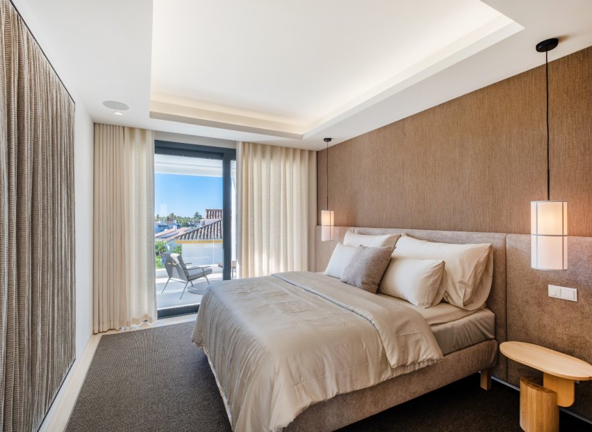 Reventa - Villa - Estepoa - El Paraíso