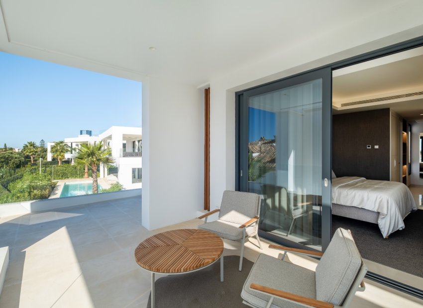 Reventa - Villa - Estepoa - El Paraíso