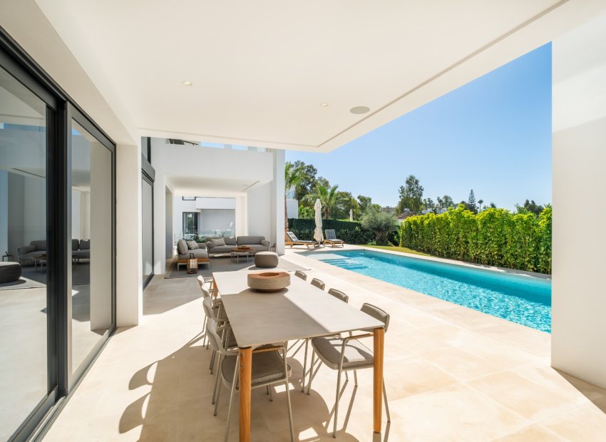 Reventa - Villa - Estepoa - El Paraíso