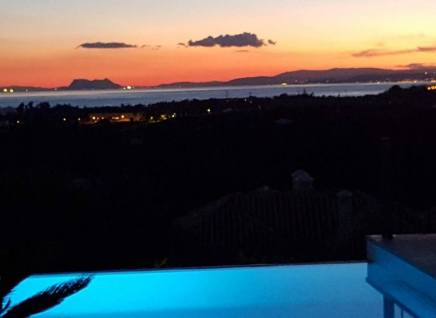 Reventa - Villa - Estepoa - Los Flamingos