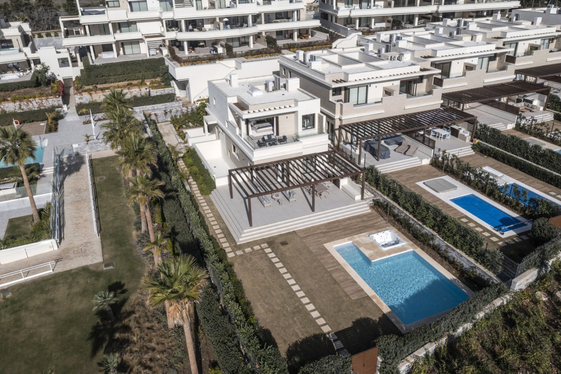Reventa - Villa - Estepoa - New Golden Mile