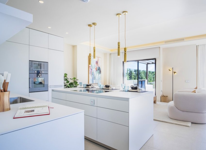 Reventa - Villa - Estepoa - New Golden Mile