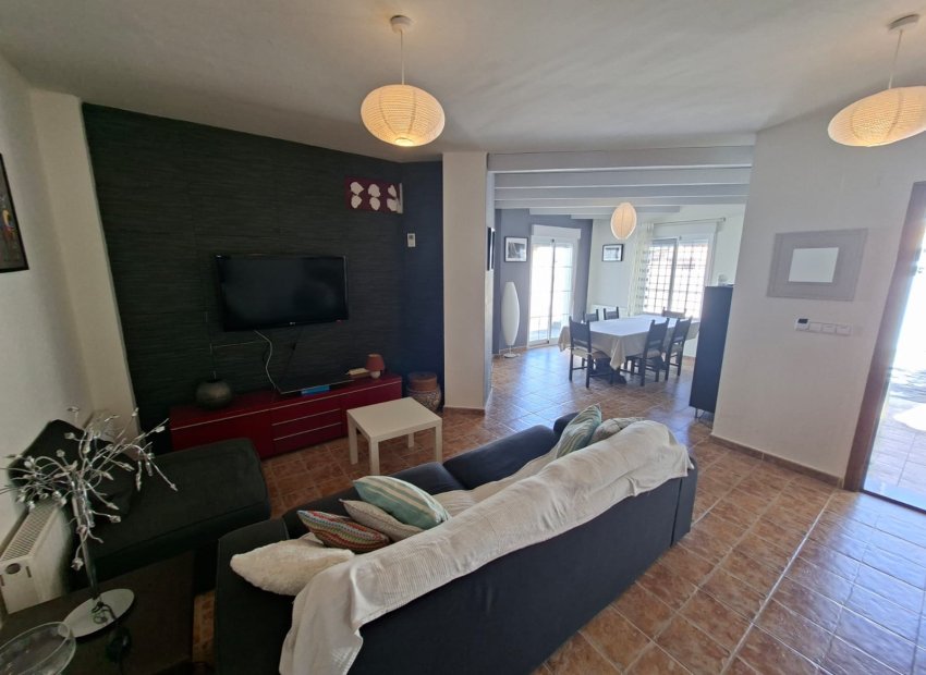 Reventa - Villa - Fortuna - Urbanizacion Las Kalendas