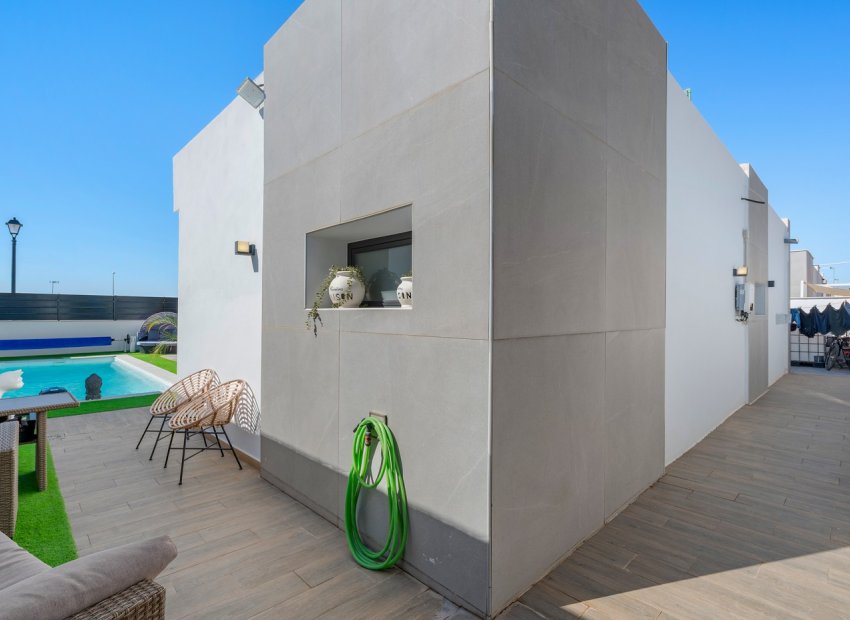 Reventa - Villa - Fortuna - Urbanizacion Las Kalendas