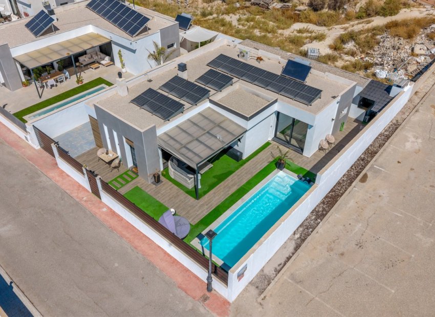 Reventa - Villa - Fortuna - Urbanizacion Las Kalendas