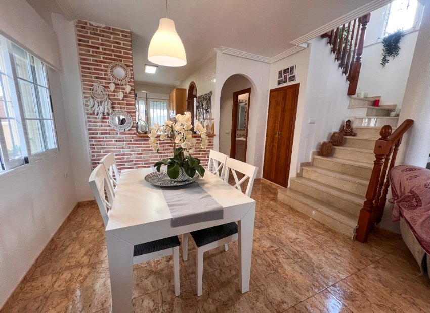 Reventa - Villa - Guardamar del Segura - El Raso