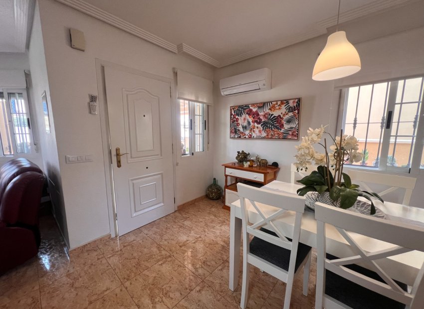 Reventa - Villa - Guardamar del Segura - El Raso