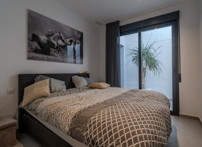 Reventa - Villa - Guardamar del Segura - Urbanizaciones