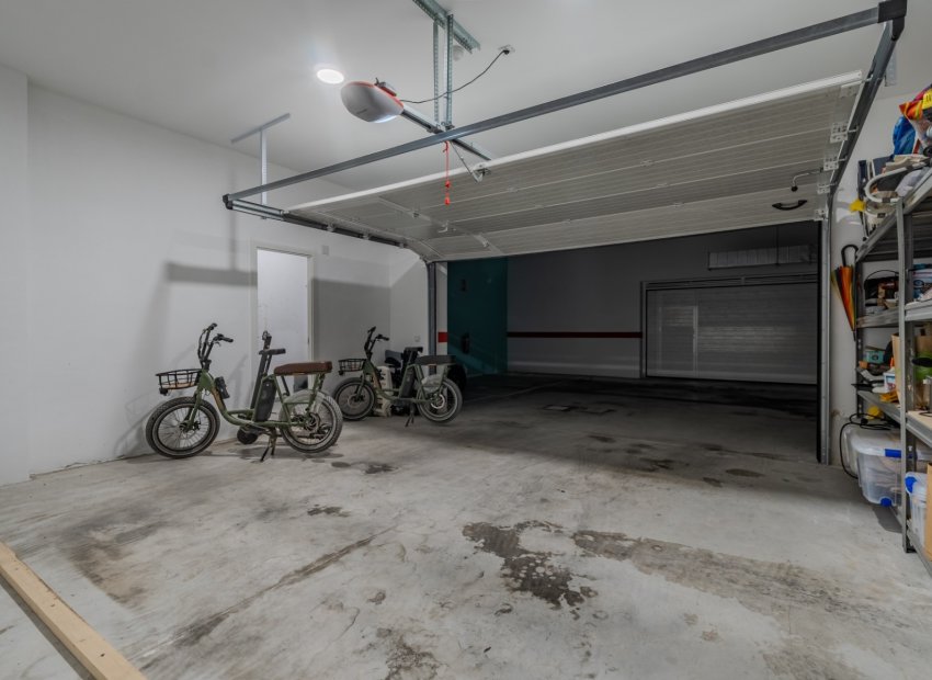 Reventa - Villa - Guardamar del Segura - Urbanizaciones