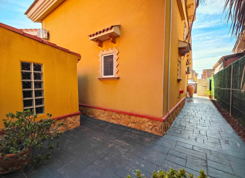 Reventa - Villa - Guardamar del Segura