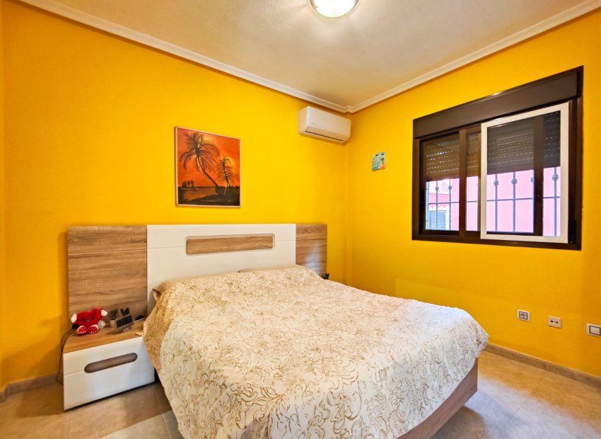 Reventa - Villa - Guardamar del Segura