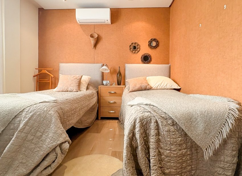 Reventa - Villa - Guardamar del Segura