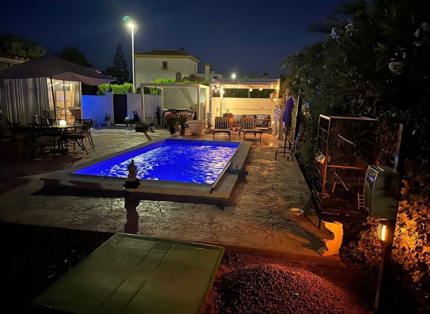 Reventa - Villa - Hondón de las Nieves - Urbaniz La Montañosa