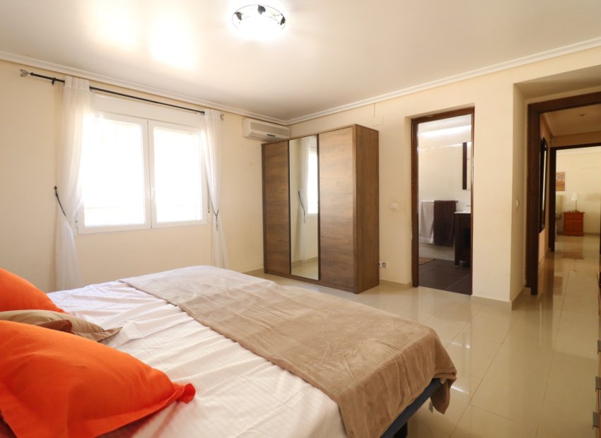 Reventa - Villa - La Marina - La Escuera