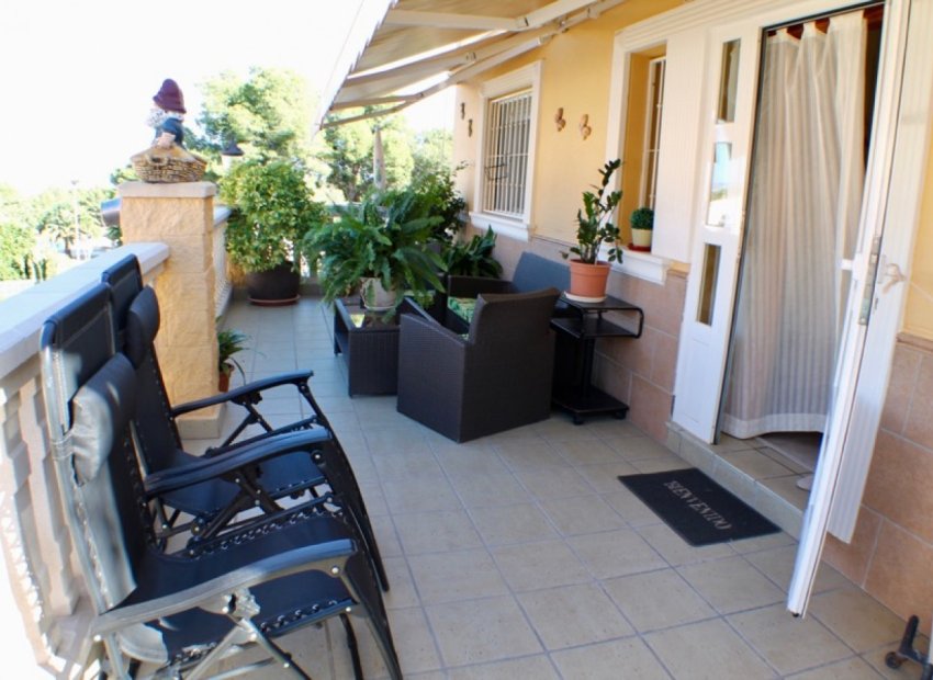 Reventa - Villa - La Nucía - Urbanizaciones