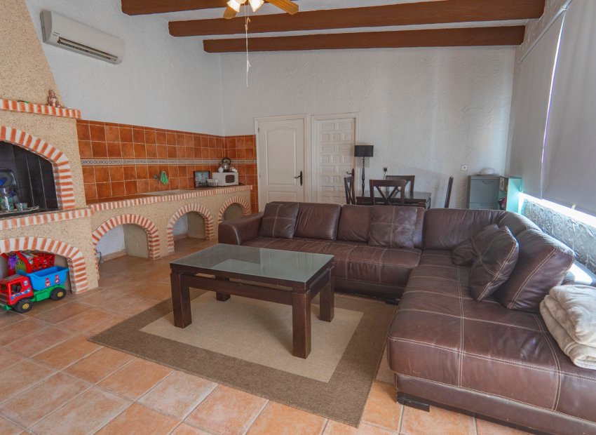 Reventa - Villa - Las Heredades - Heredades